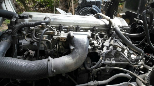 ขาย 680,000 HINO FM 1JKPA  เครื่อง j o 8  260 แรง รถห้างแท้ เครื่องดีหัวบาง ยางดี คัสซีสวย ภายในครบ แอร์เย็นฉ่ำ พร้อมใช้ อยู่แหลมฉบัง  090-772-3710 090-772-3708