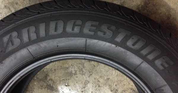 ยางป้ายแดงปี16 Bridgestone Duravis 215-65-16