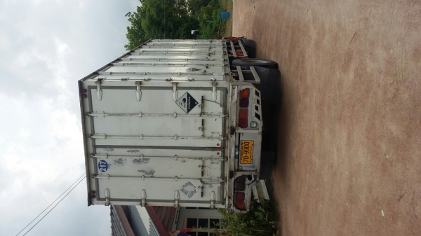 ขายรถบรรทุกหกล้อมือสองรุ่น อิซูซุ