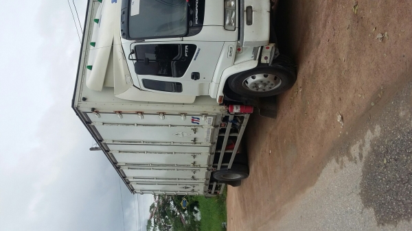 ขายรถบรรทุกหกล้อมือสองรุ่น อิซูซุ