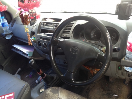 ขายวีโก้CNG. สล้บเบนซิล.  2JZ.  CNG.  3 ถัง. ทะเบียนพร้อมโอน