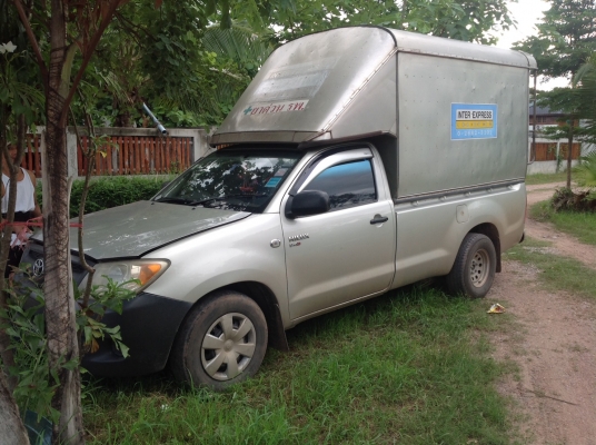 ขายวีโก้CNG. สล้บเบนซิล.  2JZ.  CNG.  3 ถัง. ทะเบียนพร้อมโอน