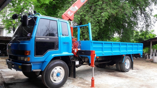 ขายหกล้อ ยี่ห้อ ISUZU รุ่น ROCKY , 175 แรงม้า ติดเครนญี่ปุ่น 3 ตัน 5 ท่อน