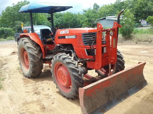 ขาย 295,000 Kubota  M5000 ทำงาน 2,600 ชั่วโมง (ใบมีด - หาง3และ 6) เครื่องดี ยางหน้าใหม่ เอกสารเล่มทะเบียน 090-772-3710 090-772-3708