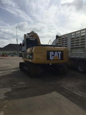 ขาย แม็คโครCAT 320 D กระบอกดำ ขาย แม็คโครCAT 320 D กระบอกดำ