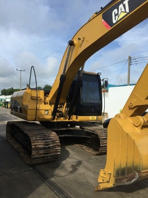ขาย แม็คโครCAT 320 D กระบอกดำ