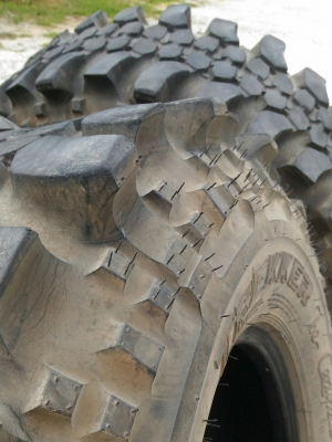 ขายยาง SIMEX 35x10.5 R 16