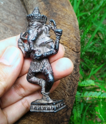 พระพิฆเนศเก่า ปางเต้นรำ เนื้อชินตะกั่ว สูง 3นิ้ว กว้าง 1.5นิ้ว น้ำหนักดี