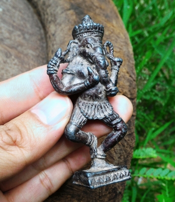 พระพิฆเนศเก่า ปางเต้นรำ เนื้อชินตะกั่ว สูง 3นิ้ว กว้าง 1.5นิ้ว น้ำหนักดี