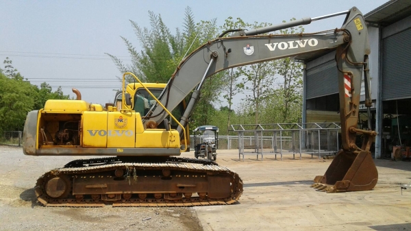 ขายด่วนรถแบคโฮVOVOL210BLCรถทำงาน2465ชัวโมงมีเล่ม