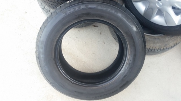 ขายยาง195/65/15 ปี 1115 BRIDGESTONE EP200  4 เส้น