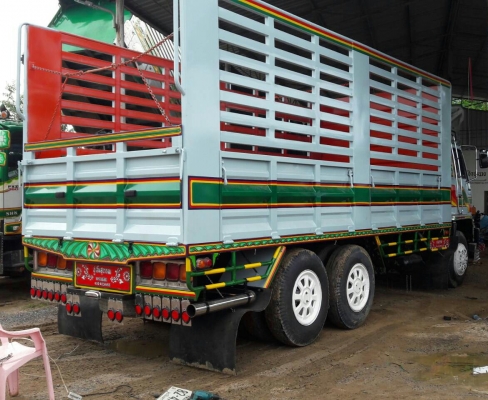 ขาย นางฟ้าสวยๆ อีซูชู ร็อค195นางฟ้า ช่วงยาว6.30ม สภาพนางฟ้าสวยจัดเดิมๆเหลี่ยมทั้งคัน เล่มทะเบียนพร้อมโอน ขาย สด-ผ่อน ยอดจัดไฟแน่นช์ 650,000บ เฉพาะลูกค้าโซนอีสาน ตจว.ก