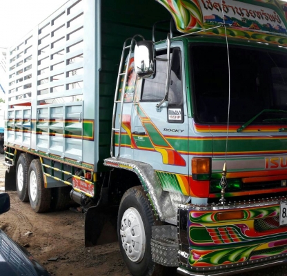 ขาย นางฟ้าสวยๆ อีซูชู ร็อค195นางฟ้า ช่วงยาว6.30ม สภาพนางฟ้าสวยจัดเดิมๆเหลี่ยมทั้งคัน เล่มทะเบียนพร้อมโอน ขาย สด-ผ่อน ยอดจัดไฟแน่นช์ 650,000บ เฉพาะลูกค้าโซนอีสาน ตจว.ก