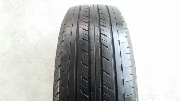 ขายยาง215/65/16 ปี 15 BEIDGESTONE R611  4 เส้น