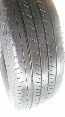 ขายยาง215/65/16 ปี 15 BEIDGESTONE R611  4 เส้น