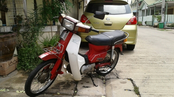 ฮอนด้า custom c900