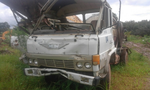 ขายรถโม่ปูน 6 ล้อ HINOFD171 เครื่องดีคัสซีสวยทะเบียนเต็ม ขายรถโม่ปูน 6 ล้อ HINOFD171 เครื่องดีคัสซีสวยทะเบียนเต็ม