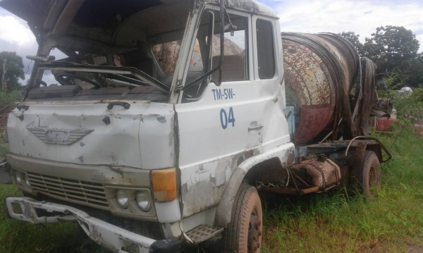 ขายรถโม่ปูน 6 ล้อ HINOFD171 เครื่องดีคัสซีสวยทะเบียนเต็ม