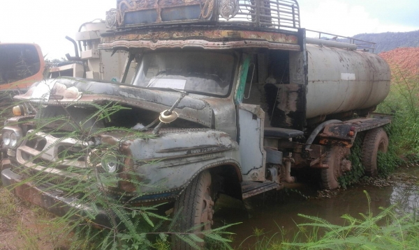 ขายถูกๆรถบรรทุกน้ำห้นายาว ISUZU สวยถังน้ำสวยทะเบียนเต็ม