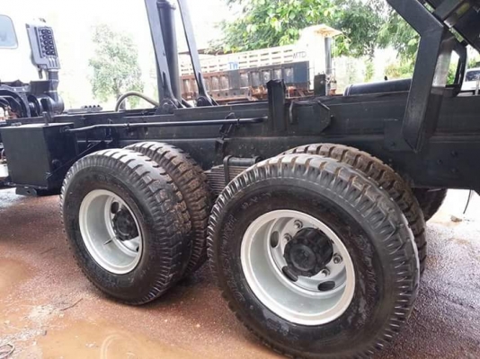 ฝากขาย hino  mega 320 แรงม้าปี48  รถสวยสดงดงาม ราคาไม่แรงต่อลองได้สวยจัดพร้อมใช้งาน ยางใหม่10เส้น