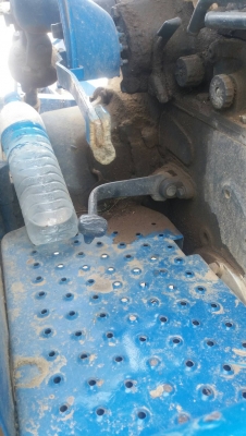 ขายรถไถ ฟอร์ด 6600 เพลาเดี่ยว ใบมีดดันหน้า 3 จาน ราคา 220000