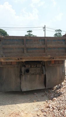 ขายรถบรรทุก 6 ล้อดัมพ์ใหญ่ ISUZU ROCKY 195 แรงม้า ราคา 680000