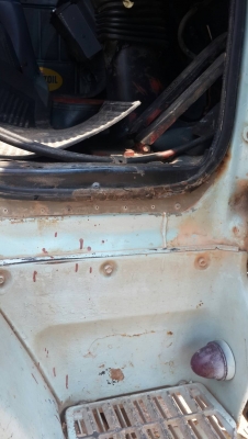 ขายรถบรรทุก 6 ล้อดัมพ์ใหญ่ ISUZU ROCKY 195 แรงม้า ราคา 680000