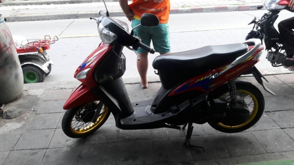 ขาย Yamaha Mio ตัวแรก เครื่องดี ชุดสีใช้ได้ ภาษีเต็ม เล่มพร้อมชุดโอน