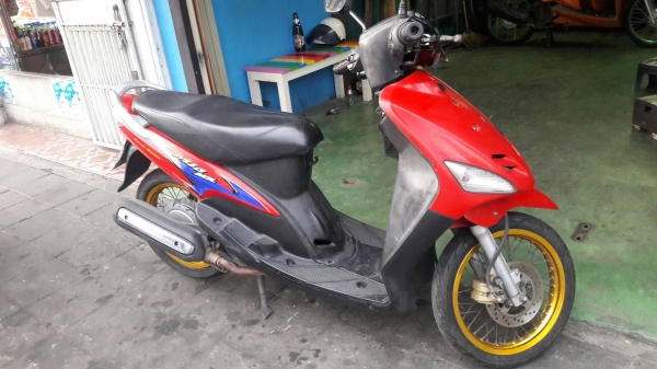 ขาย Yamaha Mio ตัวแรก เครื่องดี ชุดสีใช้ได้ ภาษีเต็ม เล่มพร้อมชุดโอน ขาย Yamaha Mio ตัวแรก เครื่องดี ชุดสีใช้ได้ ภาษีเต็ม เล่มพร้อมชุดโอน