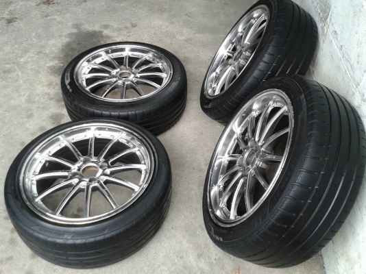 ขอบ17นิ้ว4รู100 พร้อมยาง สวยๆ 4 ล้อ ราคา 6900 บาท