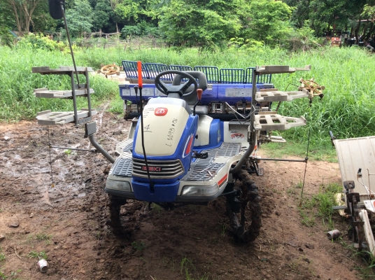 ขารรถดำนา. Iseki 6แถว พร้อมใช้งาน