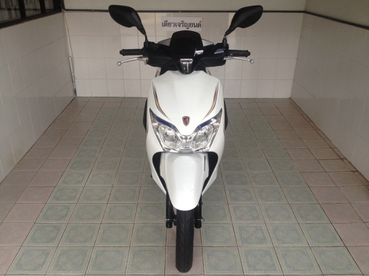 Moove สภาพนางฟ้า วิ่ง5000 ปลายปี58 (ของแถม 4 รายการ) Moove สภาพนางฟ้า วิ่ง5000 ปลายปี58 (ของแถม 4 รายการ)