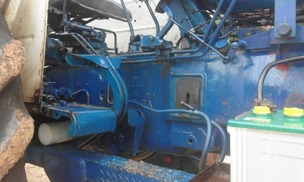 ขาย FORD 6610 ราคากันเอง  235000 คับ