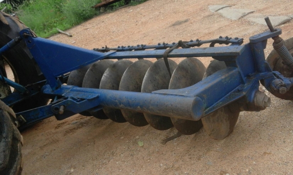 ขาย FORD 6610 ราคากันเอง  235000 คับ