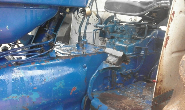 ขาย FORD 6610 ราคากันเอง  235000 คับ