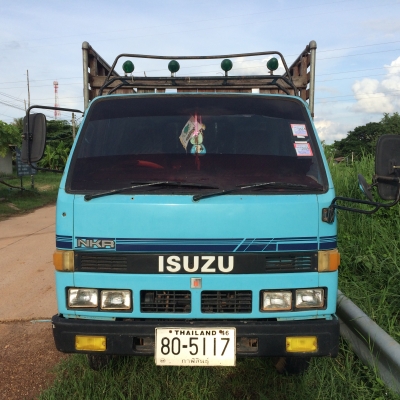 NKR110hp รถห้าง สภาพพร้อมใช้งาน