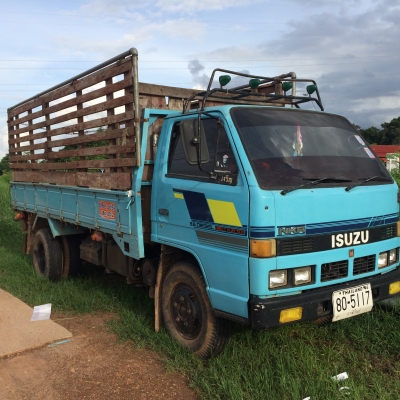 NKR110hp รถห้าง สภาพพร้อมใช้งาน