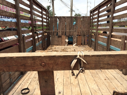 NKR110hp รถห้าง สภาพพร้อมใช้งาน