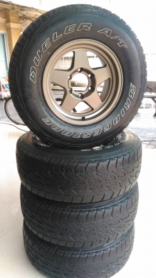 ขายล้อ Lenso VS3 ขอบ 16 พร้อมยาง 265/70/16 ถูกๆครับ