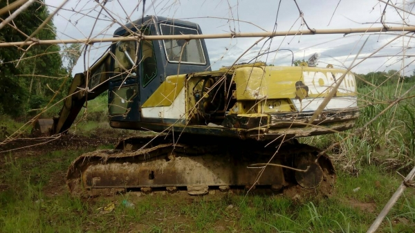 ขายด่วน KOBELCO SK200 IIIสภาพพร้อมใช้งาน เครื่องปั้มดี โซ่ช่วงล่างเต็ม เอวแน่น รถสภาพพร้อมใช้งาน เอกสารใบอินวอยซ์