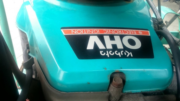 ขายรถตัดหญ้านั่งขับพร้อมใช้ เครื่องคูโบต้า 13 HP ราคา 68,000 บาท  0835662999 LineID : hs4trp