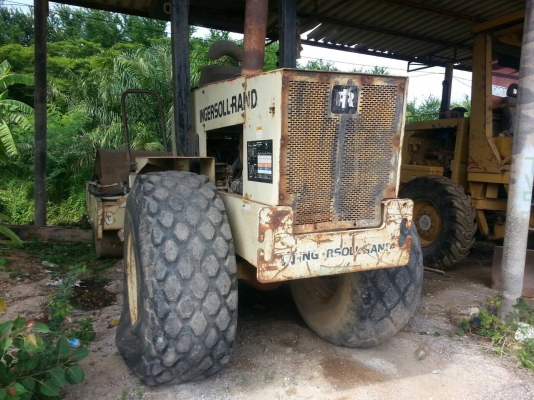 รถบดสั่นสะเทือน2เพลา..INGERSOLL-RAND. สภาพดีพร้อมใช้ เดิมๆสวย...เล่มพร้อม