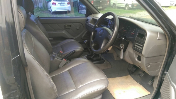 อีซูซุ ดราก้อนอาย