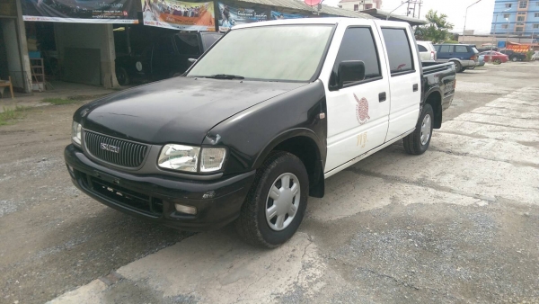 อีซูซุ ดราก้อนอาย