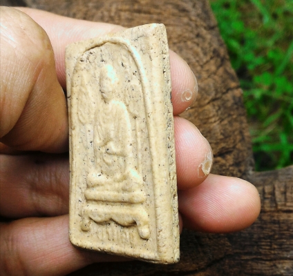 สมเด็จโต พรหมรังสี เนื้อผงวัดระฆังฯ เนื้องาม