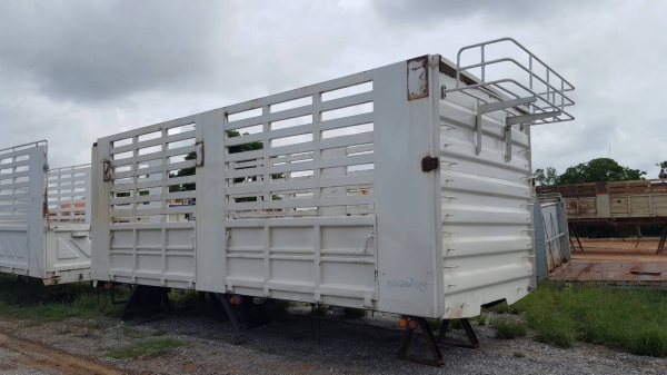 ขาย กระบะล่องสามมิตรไม่ดั้ม