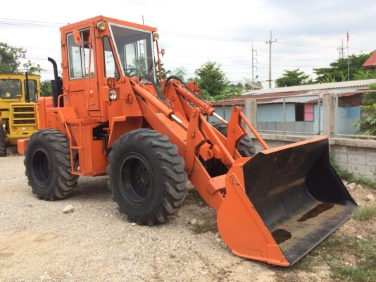 รถตัก 1คิว TOYOTA SDT30 เก่าญี่ปุ่น สภาพดี พร้อมใช้งาน โทร.086-303-9797 กู๋อ๋า