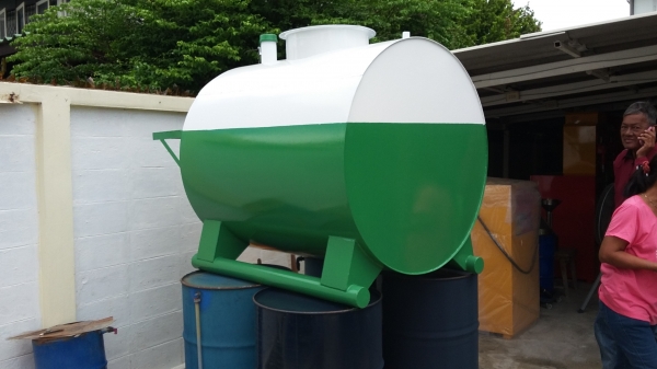 ถังน้ำมัน 1,000 ลิตร