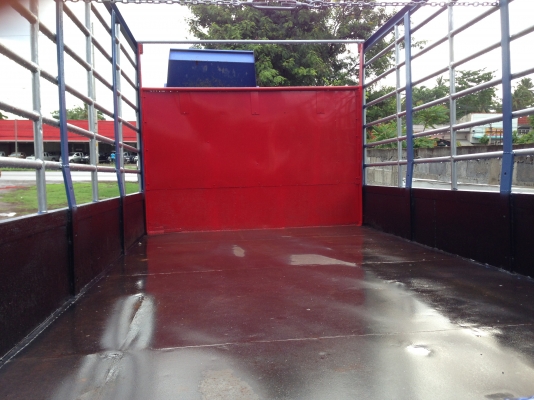 รถบรรทุก 6 ล้อดั๊มเกษตรอีซูซุ  NPR 115 แรง