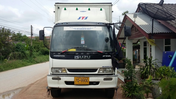 อีซูซุ 6 ล้อ ตู้ ประตู 10 บานไม่มีเสาร์กลาง เครื่อง 200 แรง ยอดจัด 650000 - 700000 เอกสารพร้อมโอน ติดต่อ 0850919125 อีซูซุ 6 ล้อ ตู้ ประตู 10 บานไม่มีเสาร์กลาง เครื่อง 200 แรง ยอดจัด 650000 - 700000 เอกสารพร้อมโอน ติดต่อ 0850919125